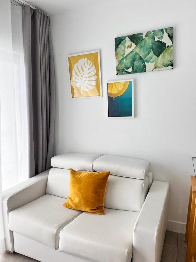 Bristol Sunset Beach Private Apartment كوراليهو المظهر الخارجي الصورة