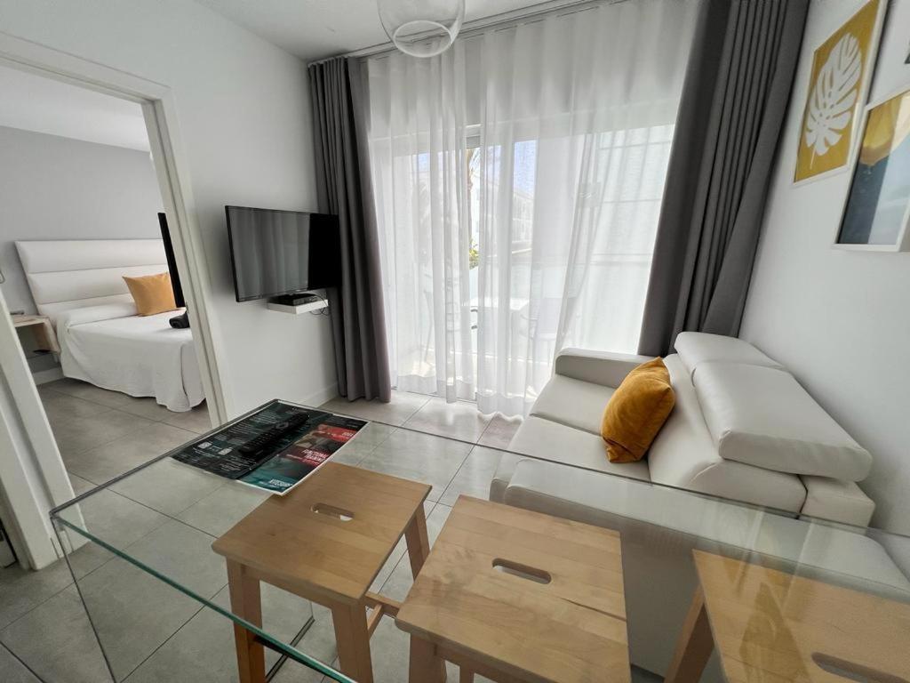 Bristol Sunset Beach Private Apartment كوراليهو المظهر الخارجي الصورة