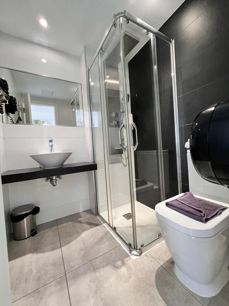 Bristol Sunset Beach Private Apartment كوراليهو المظهر الخارجي الصورة