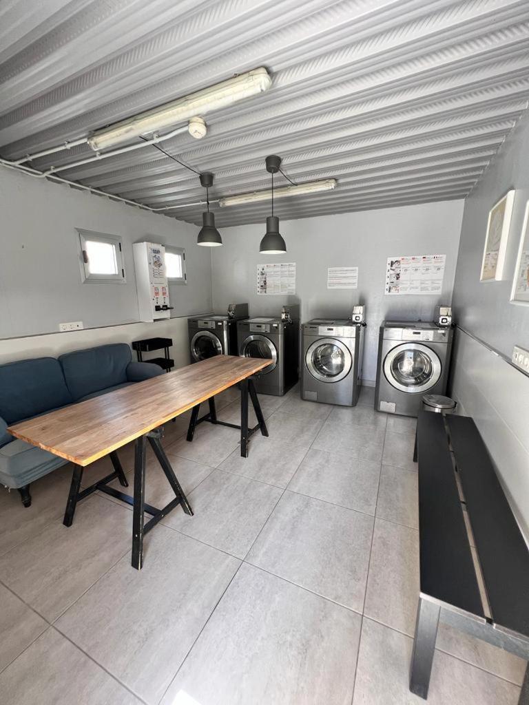 Bristol Sunset Beach Private Apartment كوراليهو المظهر الخارجي الصورة